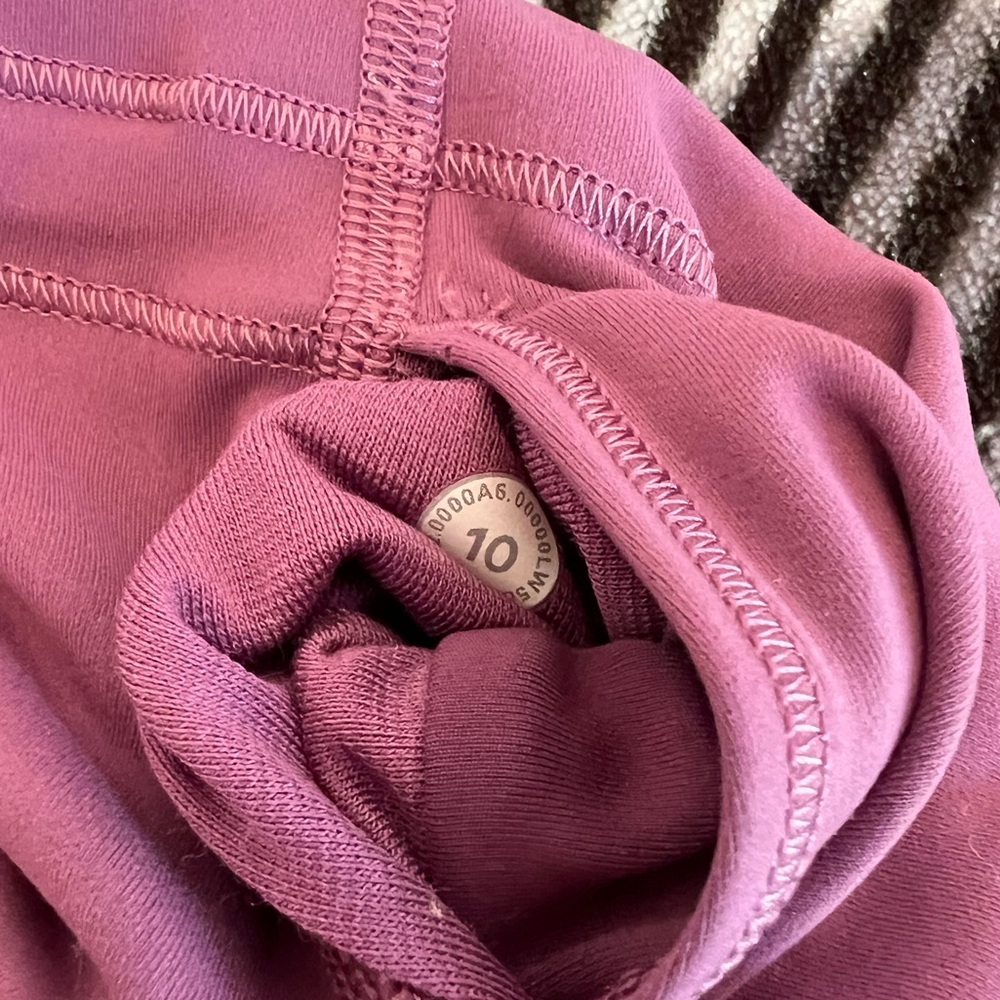 Lululemon Wunder Under Leggings in Vintage Plum size 10 - Picture 2 of 4
